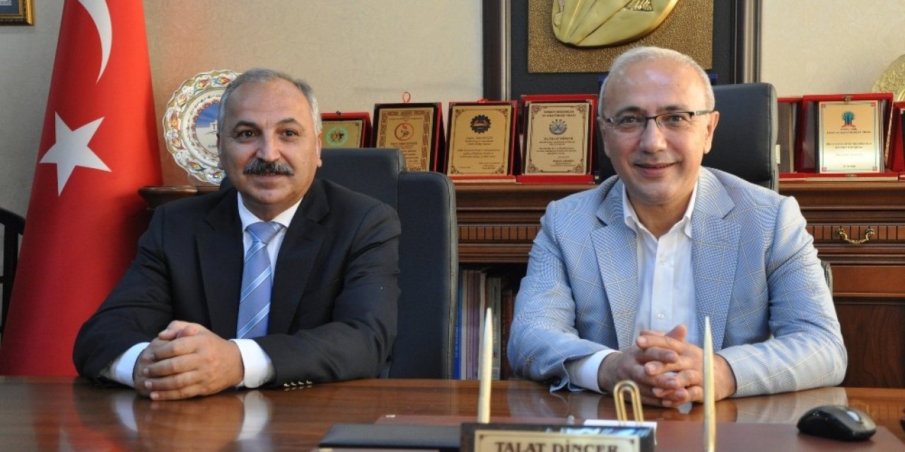 Mersin ESOB Başkanı Dinçer, Bakan Elvan’ı kutladı