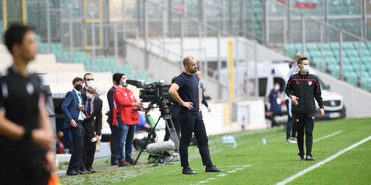 Bursaspor 7 yılda 16 kez teknik adam değişikliğine gitti