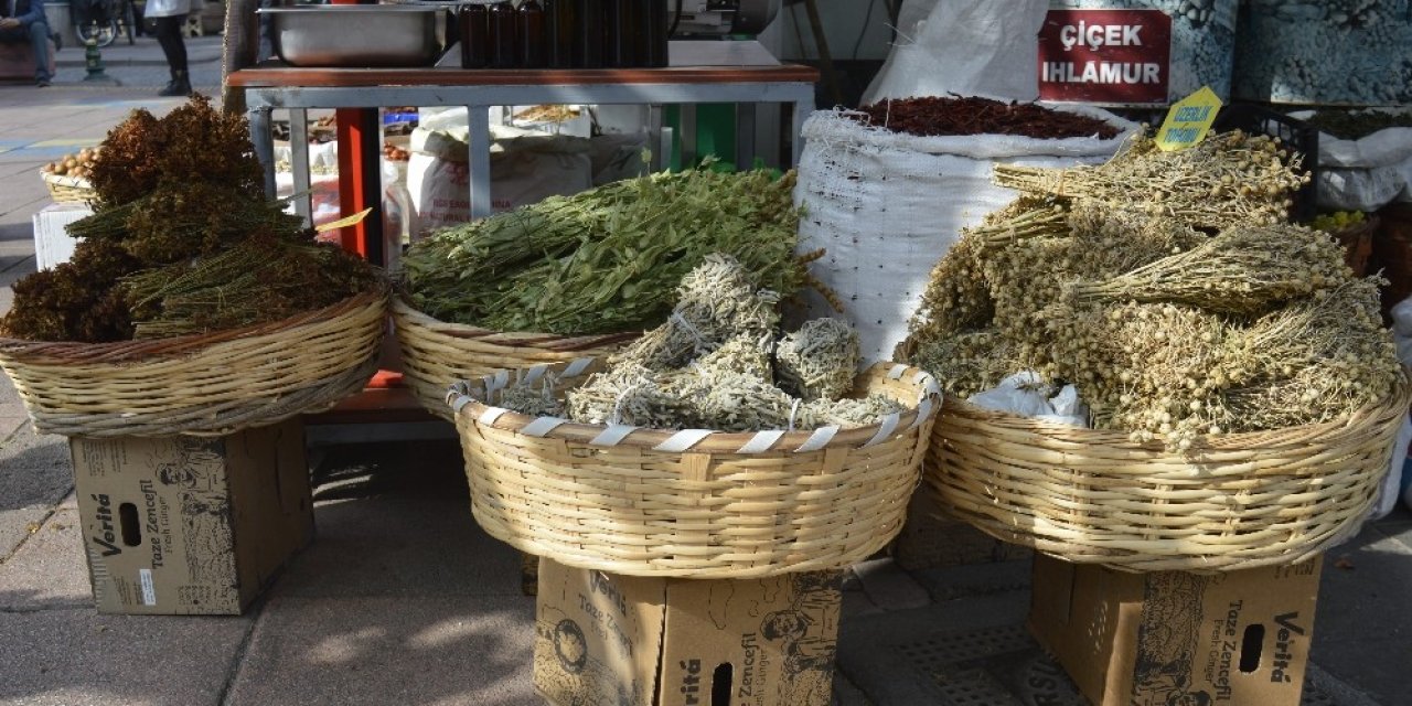 Hava soğudu, vatandaş aktarlara koştu