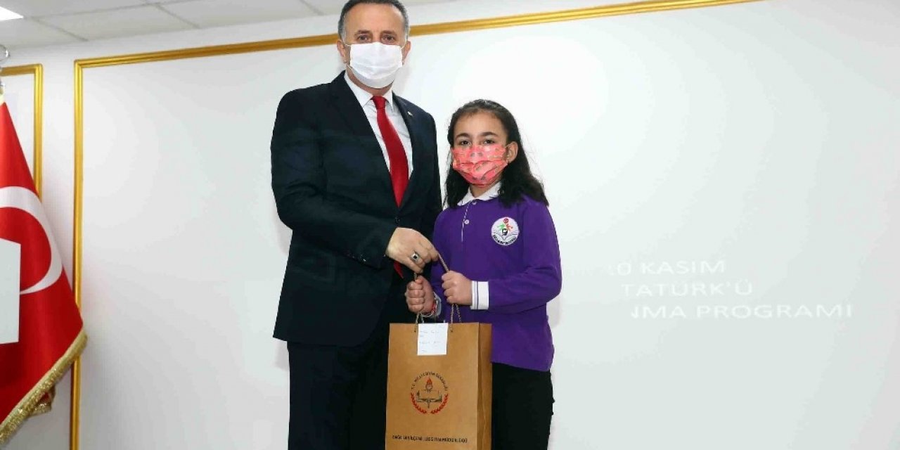 Bağcılarlı öğrenciler Mustafa Kemal Atatürk’ü şiir ve mektupla andı