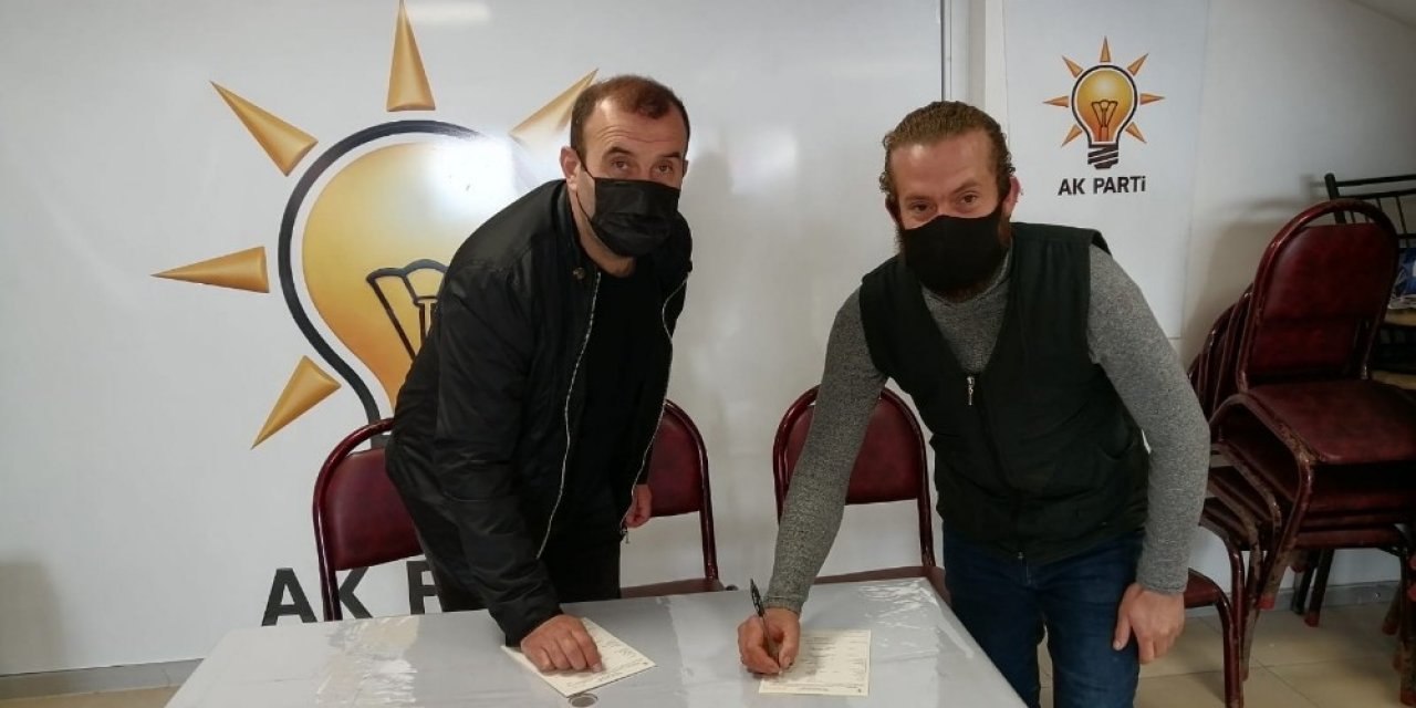 Köylerde kapı kapı dolaşıp AK Parti’ye üye yaptı