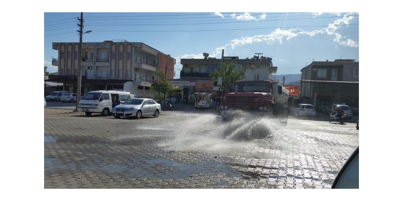 Kemer’de korona virüse karşı dezenfekte çalışmaları