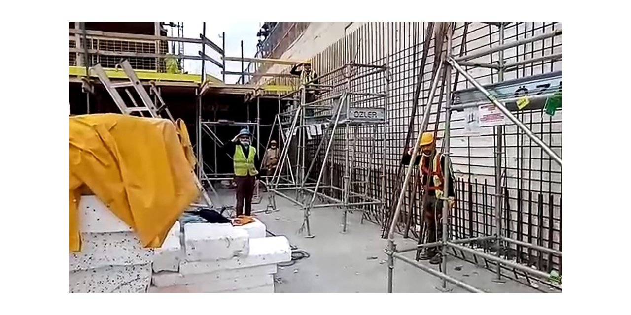 10 Kasım’da inşaat işçilerinden saygı duruşu