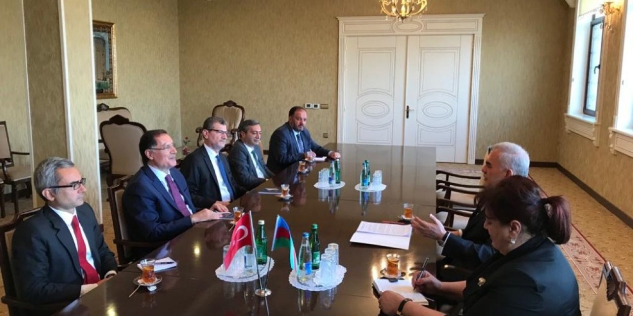 Kamu Başdenetçisi Malkoç, Nahçivan Ali Meclis Başkanı Talıbov ile görüştü