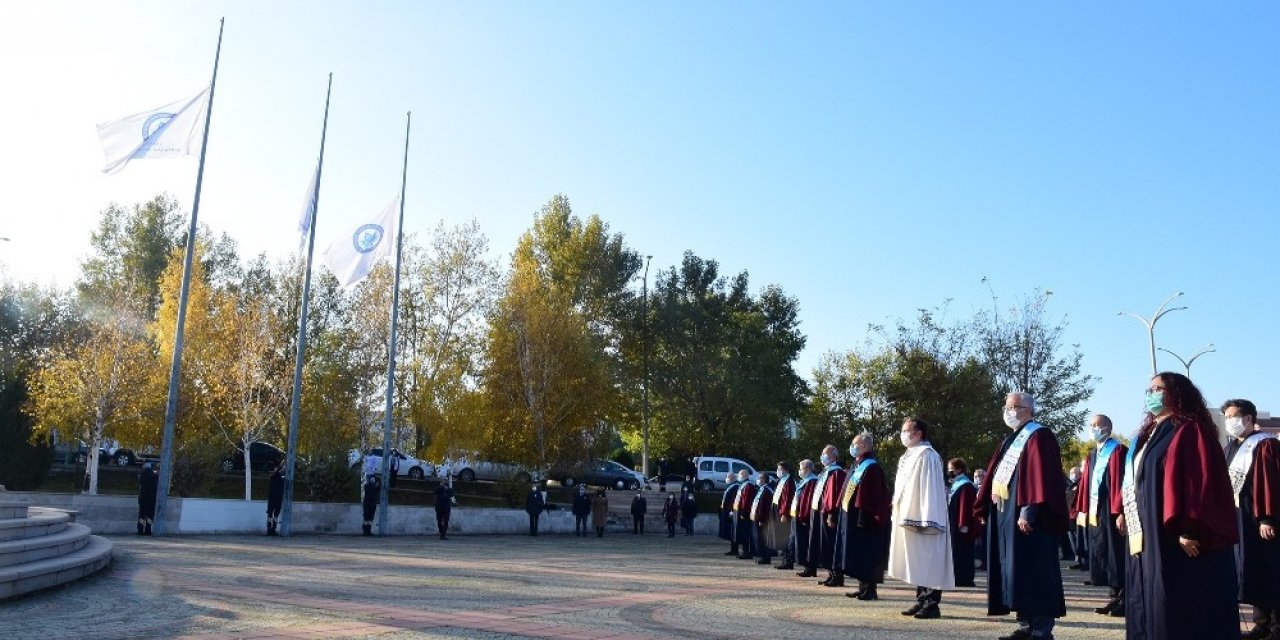ESOGÜ’de büyük önder Mustafa Kemal Atatürk’ü anma töreni