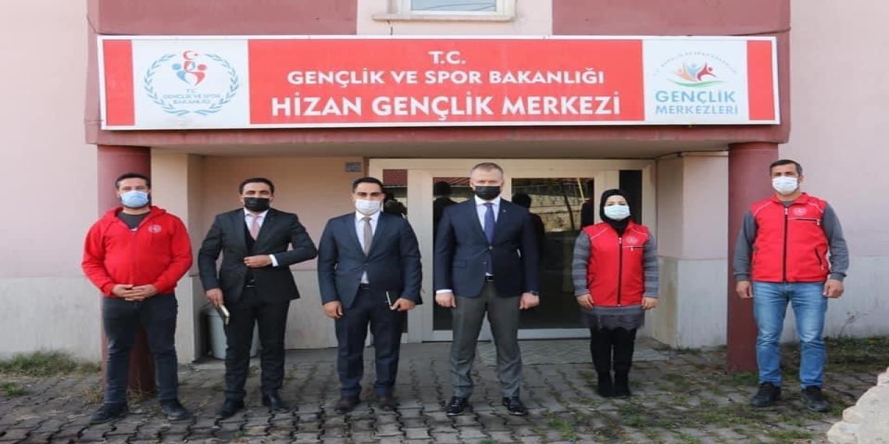 Kaymakam Yelek’ten gençlik merkezine ziyaret