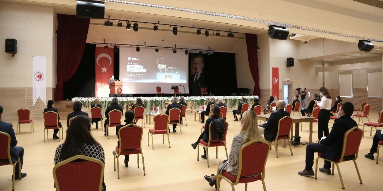 Doğuş Üniversitesi 10 Kasım Atatürk’ü anma töreni düzenledi