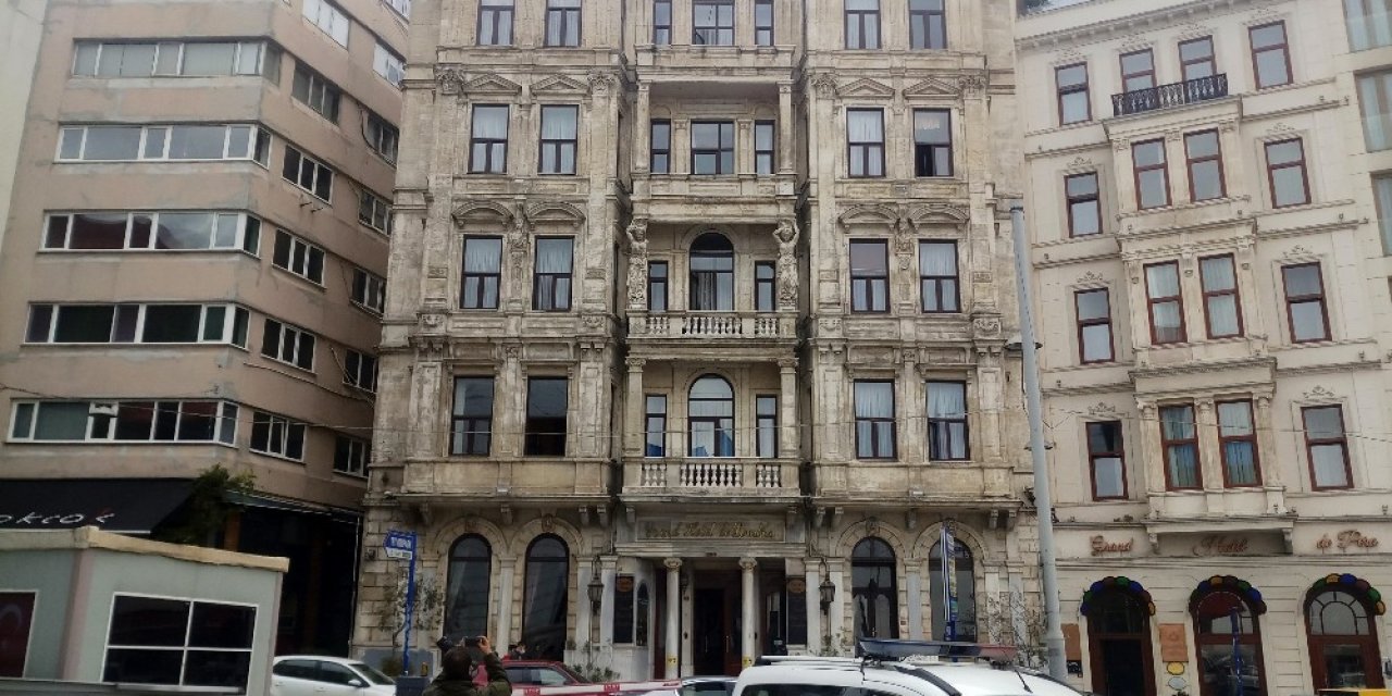 Beyoğlu’nda tarihi otelde bir kadın ölü bulundu