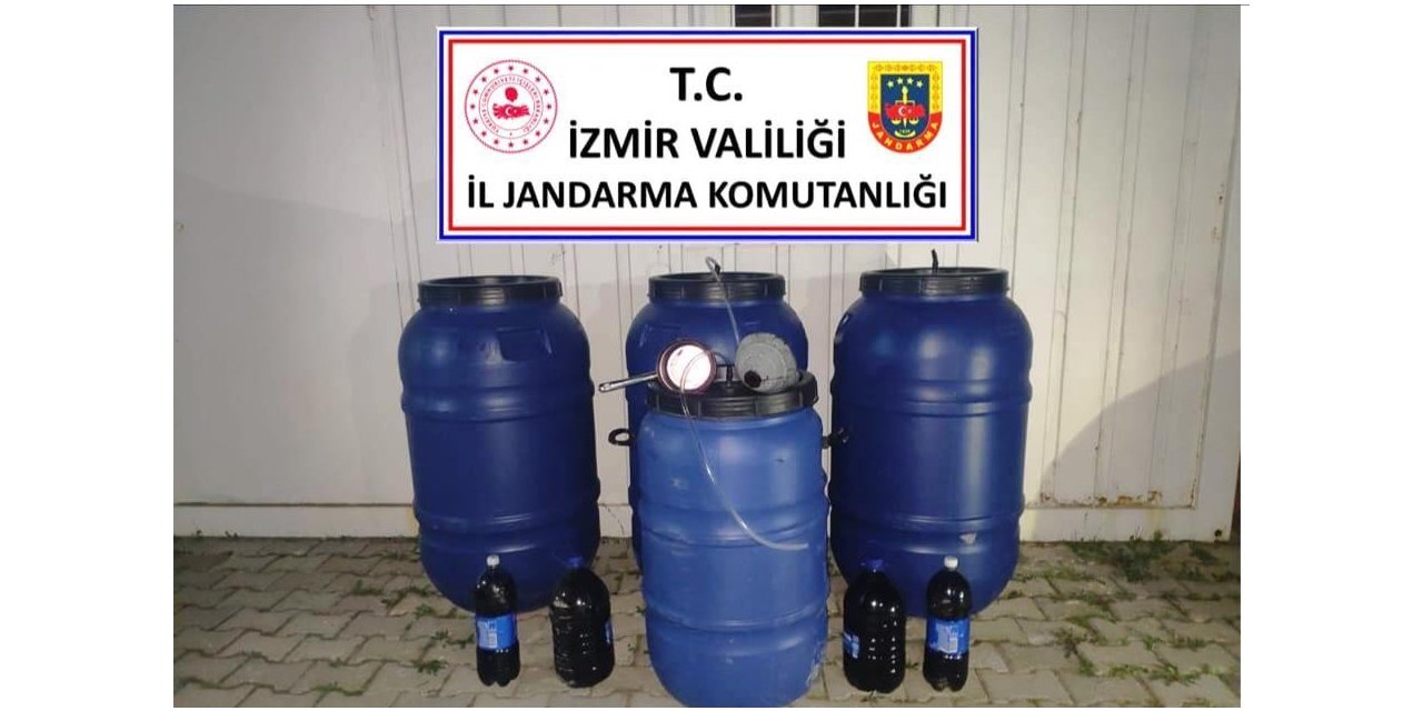 İzmir’de 900 litre kaçak şarap ele geçirildi