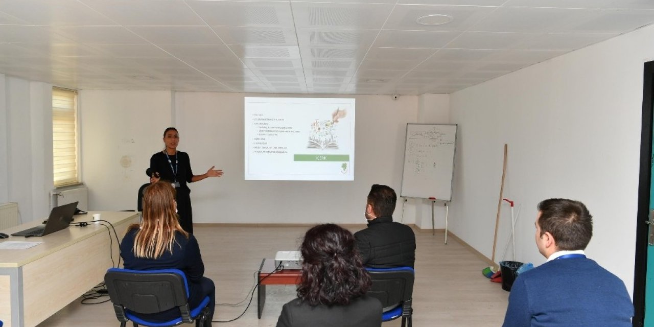 Mamak Belediyesi personeline protokol kuralları eğitimi