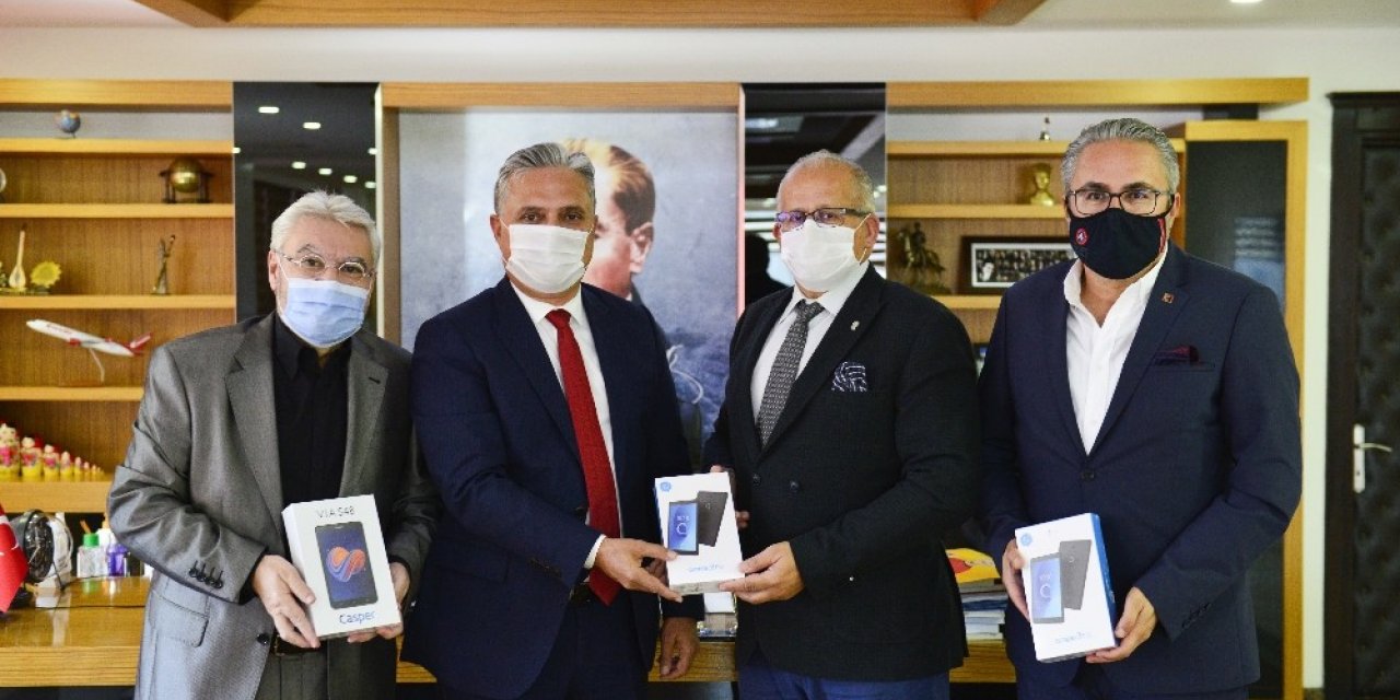 İmece Tablet Kampanyasına destek sürüyor