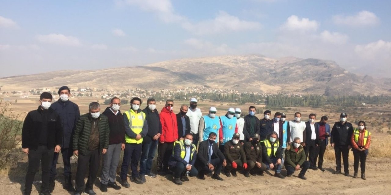 Develi’de 2 bin fidan toprakla buluştu