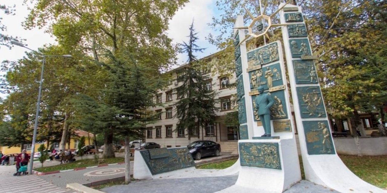 65 yaş üstü vatandaşlar belirli saatlerde dışarı çıkabilecek