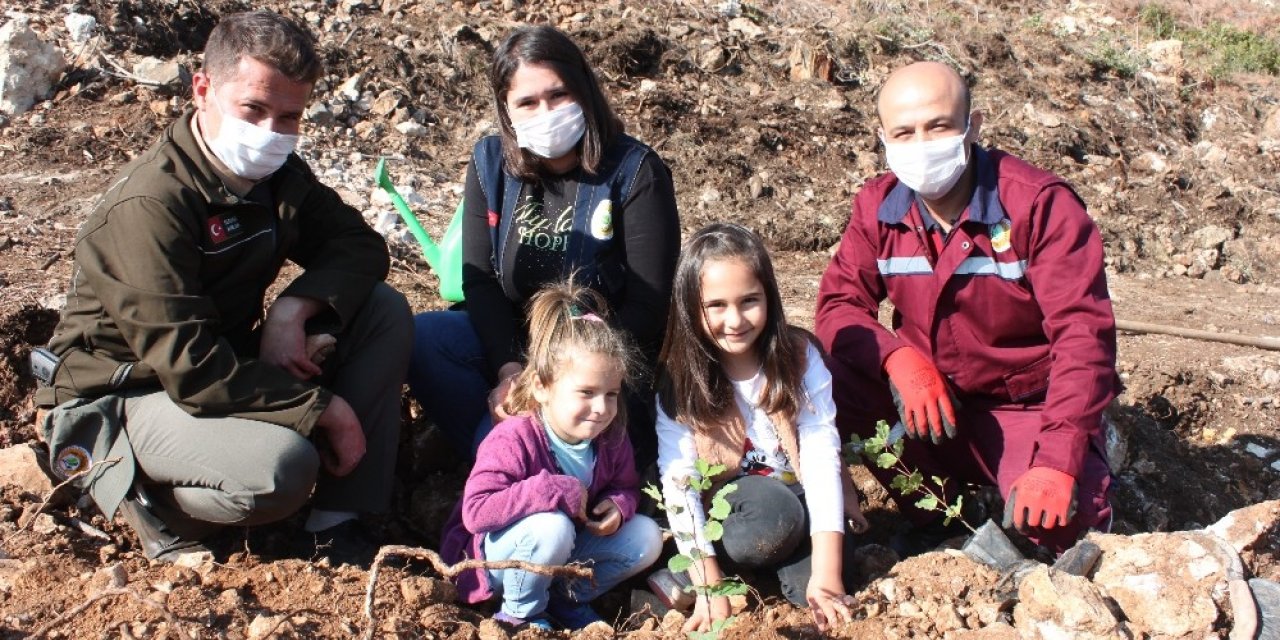 Milli Ağaçlandırma Günü küçük Esin’in doğum günü