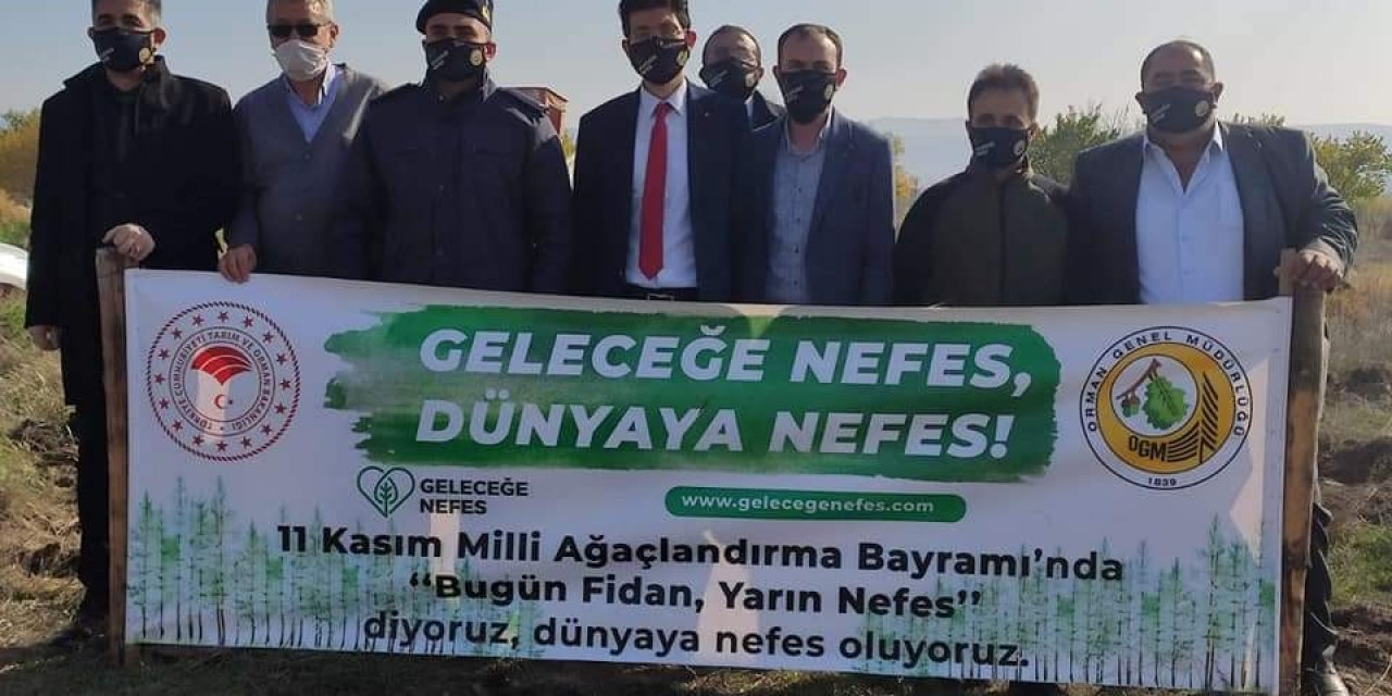 Şuhut’ta 500 fidan toprakla buluştu