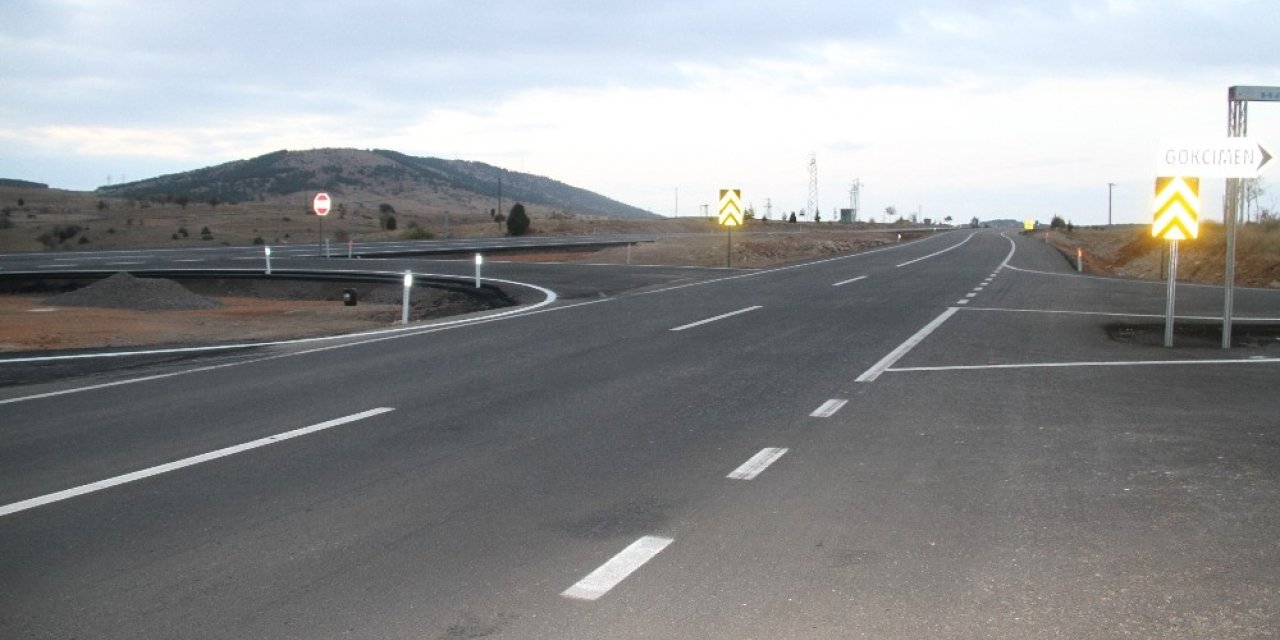 Beyşehir-Seydişehir arası bölünmüş yol çalışmaları sürüyor