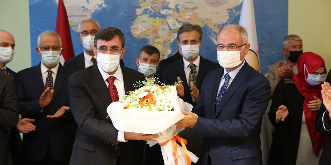 AK Parti’de görev değişimi