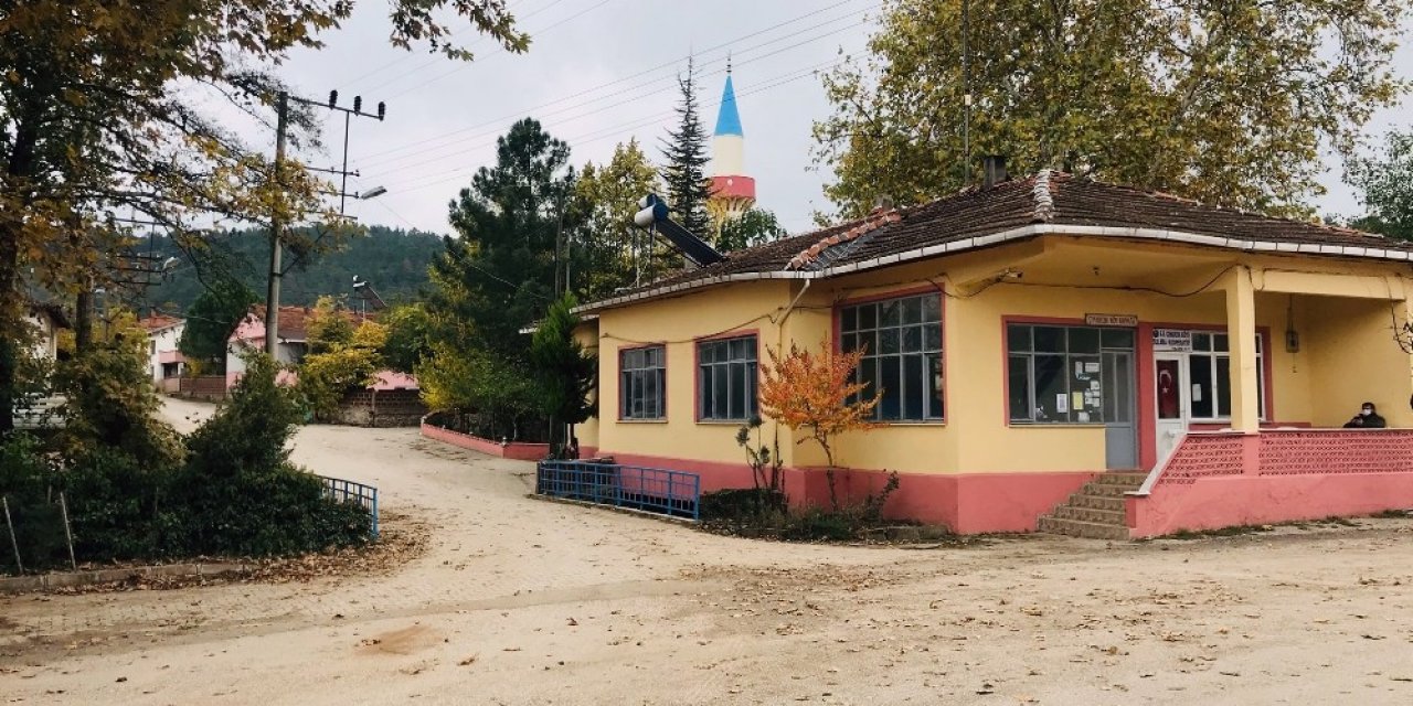 Çınarcık köyünde cami ve kahvehaneler kapatıldı