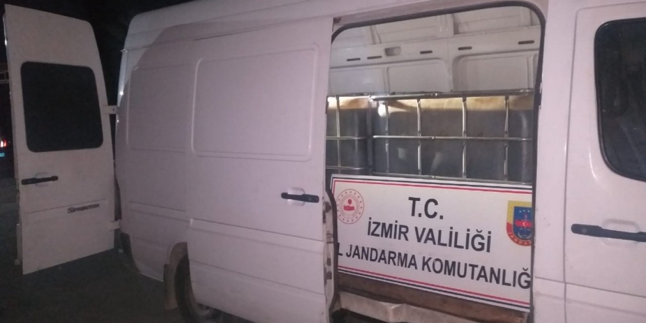 İzmir’de 3 bin litre kaçak akaryakıt ele geçirildi