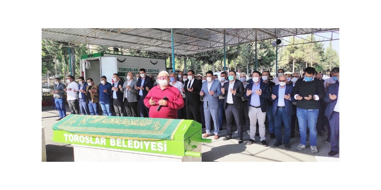 Bahçeli’nin ilkokul öğretmeni toprağa verildi