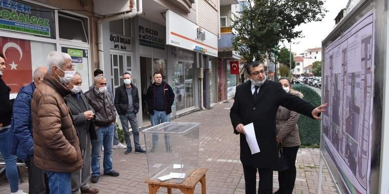 Çan Belediyesi sokakta yapılacak değişiklik için sandık kurdu
