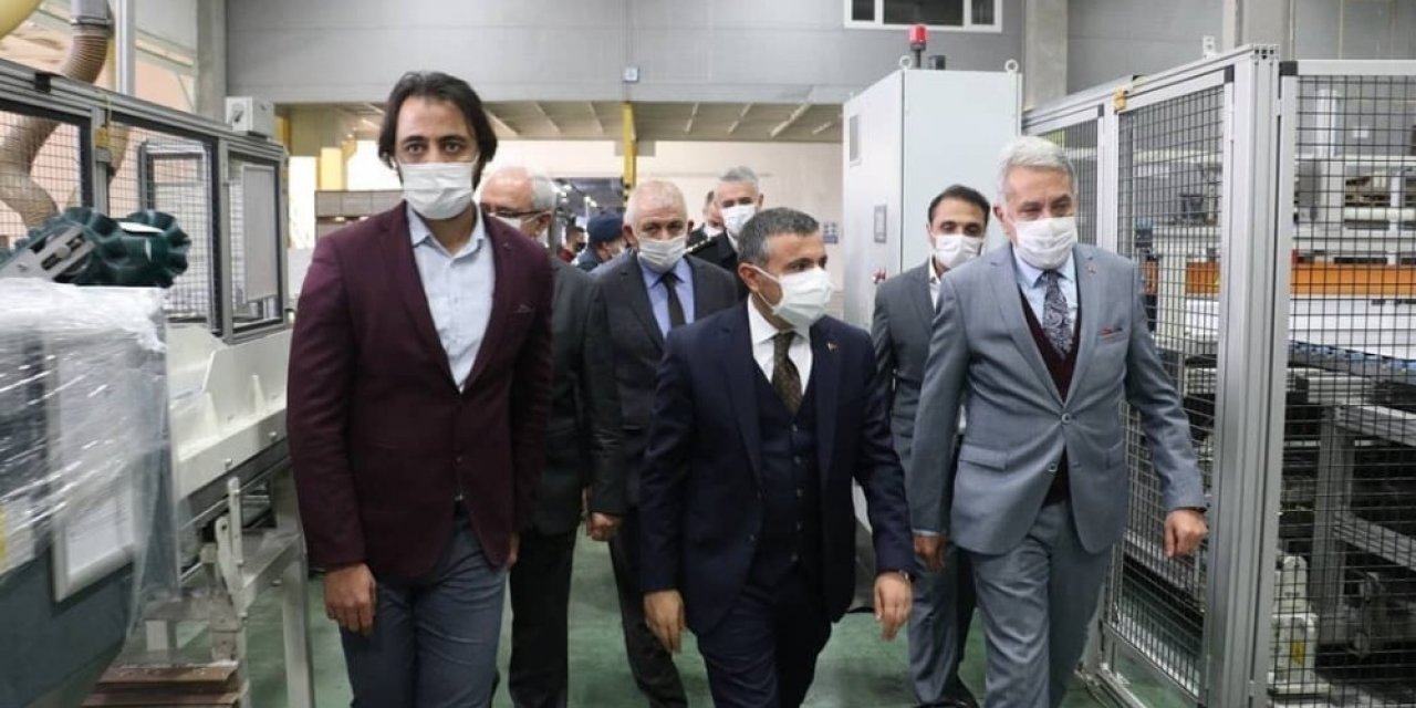 Vali Atay fabrika ziyaretlerine devam ediyor