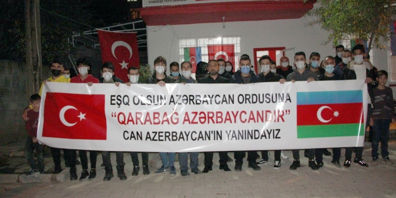 Azerbaycan’ın Ermenistan zaferi Diyarbakır’da kutlandı