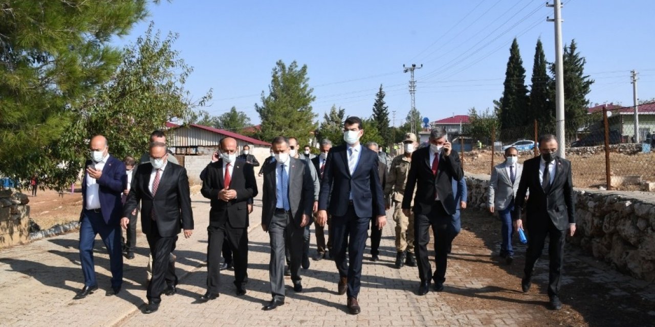 Vali Mahmut Çuhadar Balkar ve Belören beldelerini gezdi