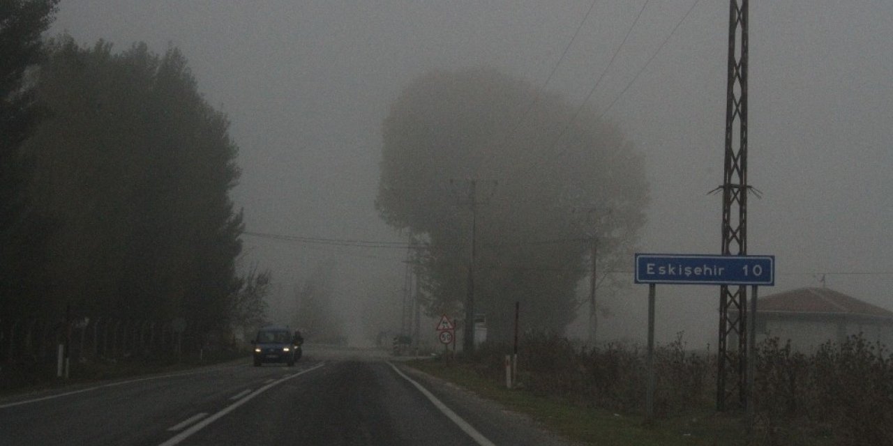 Eskişehir’deki yoğun sis zor anlar yaşattı
