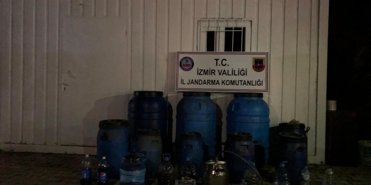İzmir’de bin 35 litre sahte içki ele geçirildi