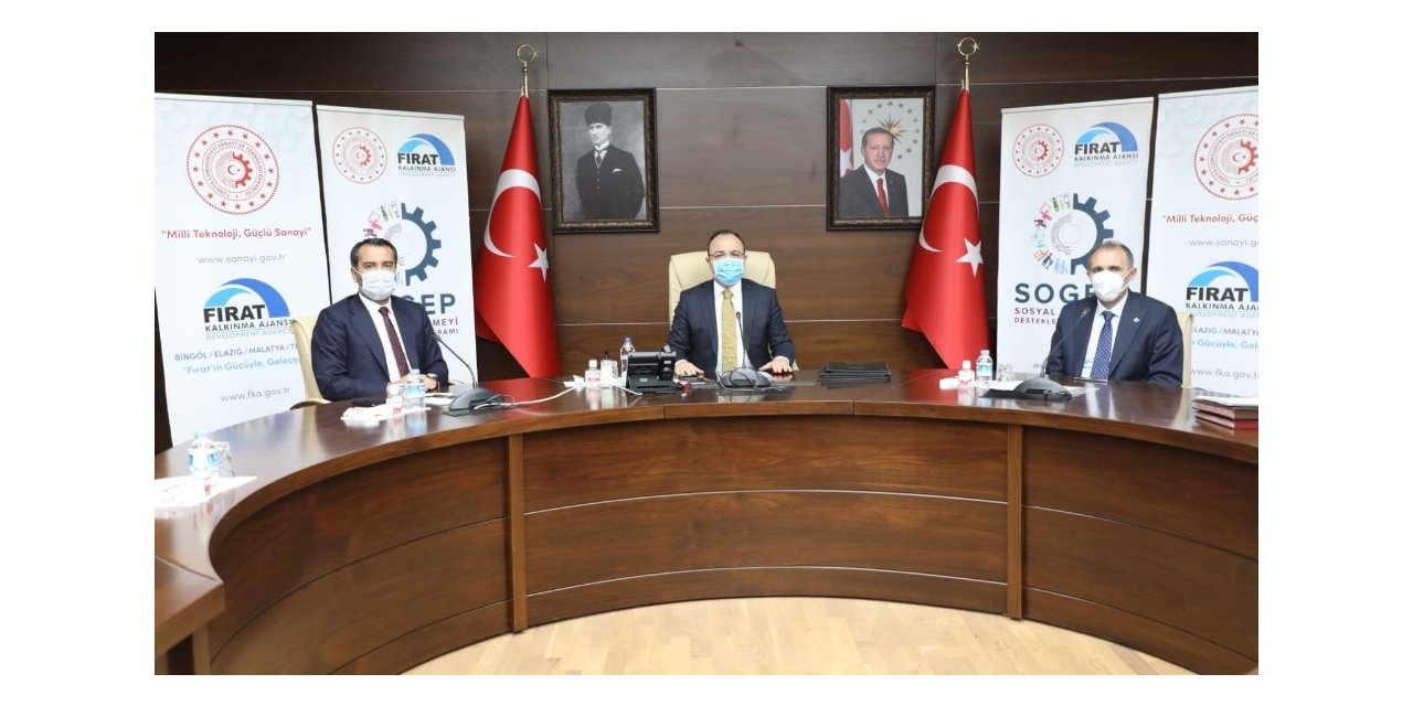 Elazığ’da iki projenin sözleşmesi imzalandı