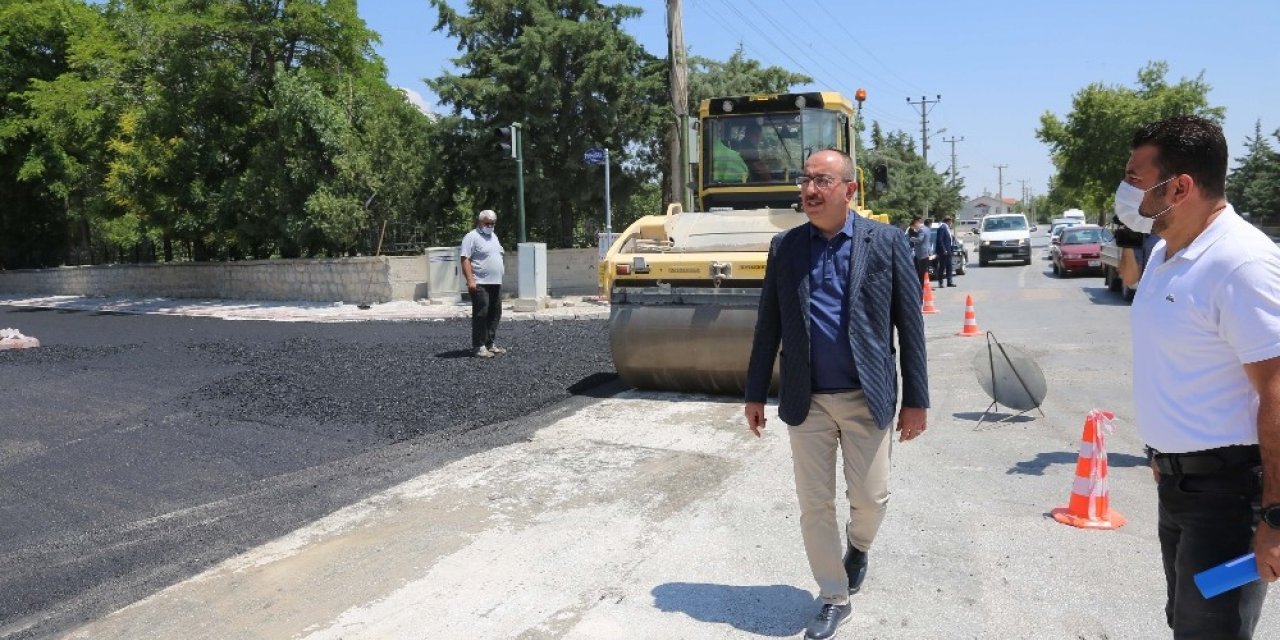 Başkan Kavuş: “Asfaltsız tek bir metre yol kalmayıncaya kadar durmayacağız”