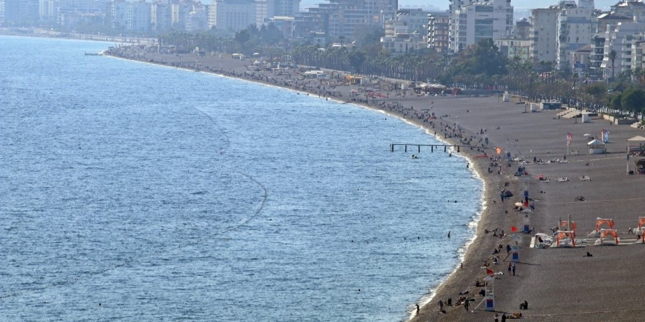 Yoğunluk azaldı, sosyal mesafe sağlandı