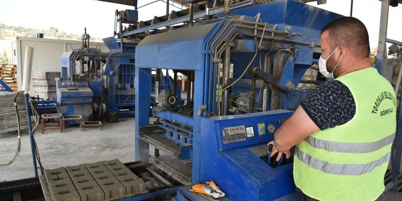 Toroslar’da kilit parke üretim tesisi ile maliyet yüzde 35 azaldı