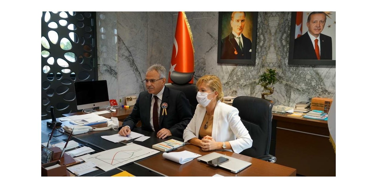 Malezya’dan Rektör Özaydın’a çevrimiçi tebrik