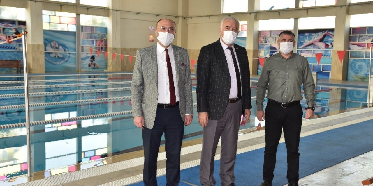 Modern tesiste yüzme havuzu yeniden hizmete açıldı