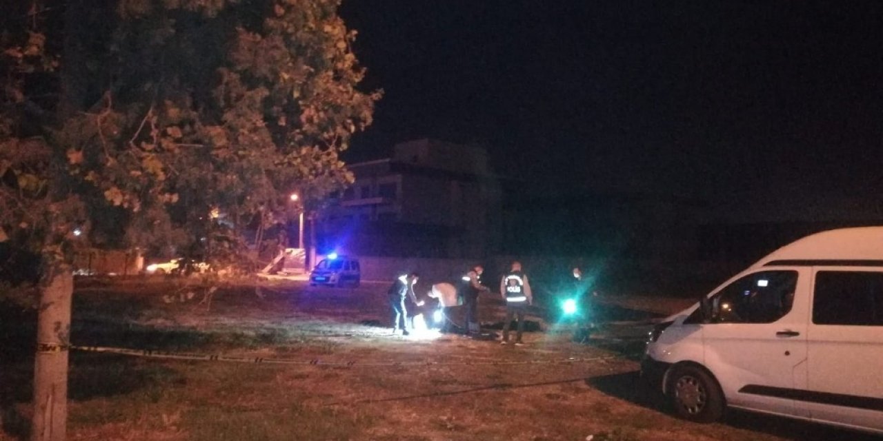 İzmir’de otel otoparkında kanlı gece: Önce eski eşinin arkadaşını vurdu, ardından intihar etti
