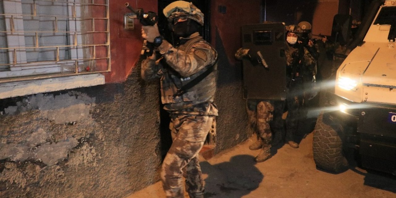 Şafak vakti organize suç örgütüne operasyon