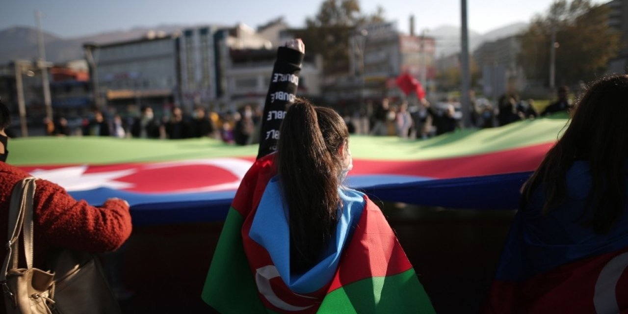 Ermenistan dize geldi! Kapıları açın
