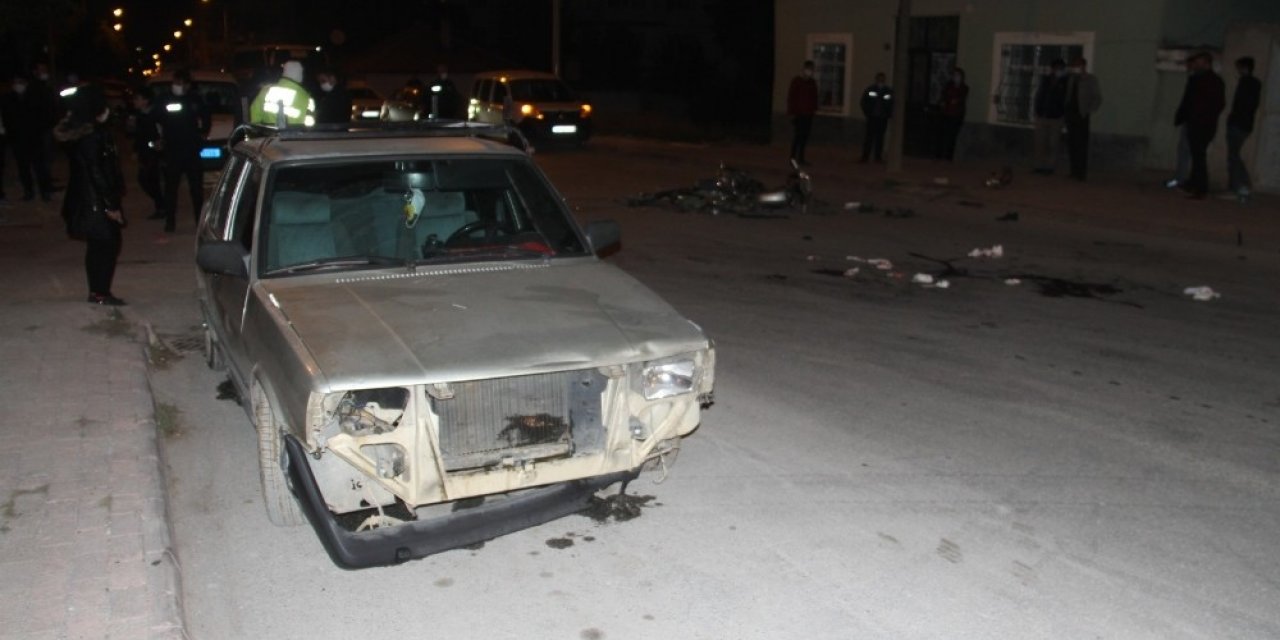 Konya’da motosikletle otomobil çarpıştı: 3 yaralı