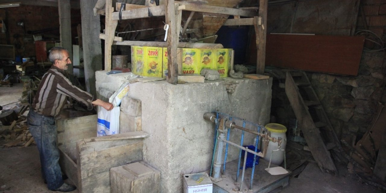 884 yıldır dönüyor, babadan oğula geçiyor