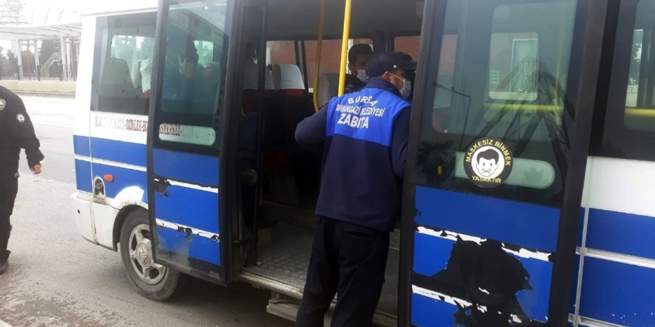 Osmangazi’de minibüslerde maske ve sosyal mesafe denetimi