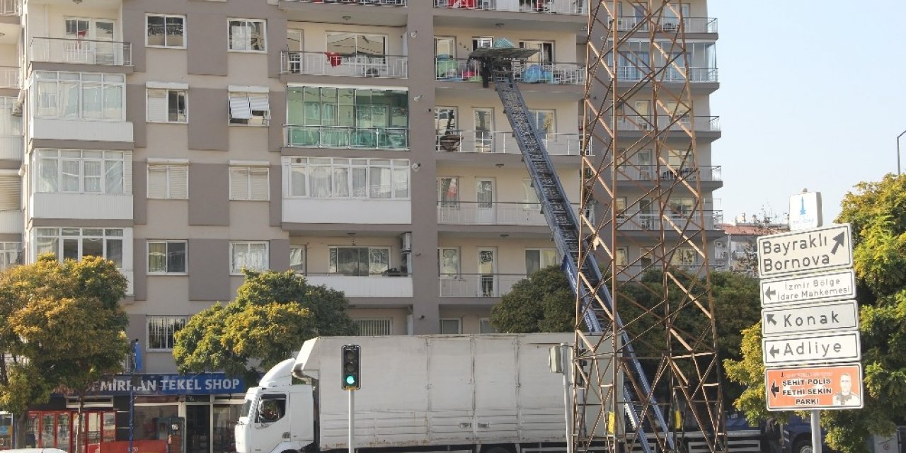 Depremzedeler 2-3 katına çıkan kira fiyatlarına tepkili