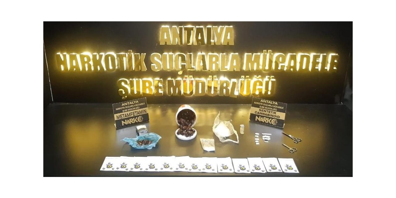 Antalya’da hurma içine enjekte edilmiş uyuşturucu yakalandı