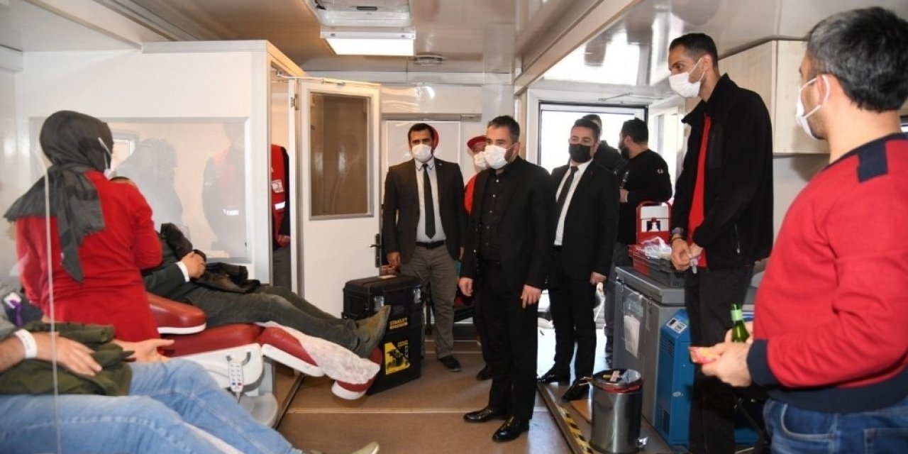 Başkan Ertuğrul Çetin’den Kızılay’a anlamlı destek