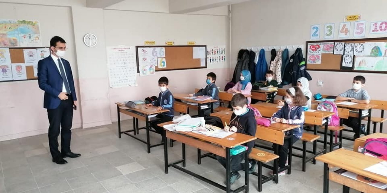 Kaymakam Şan’dan okul ziyareti