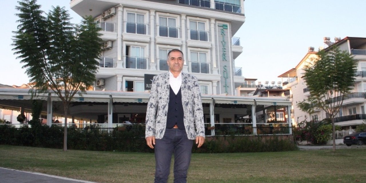 İş adamı otelinin kapısını evsizlere açtı