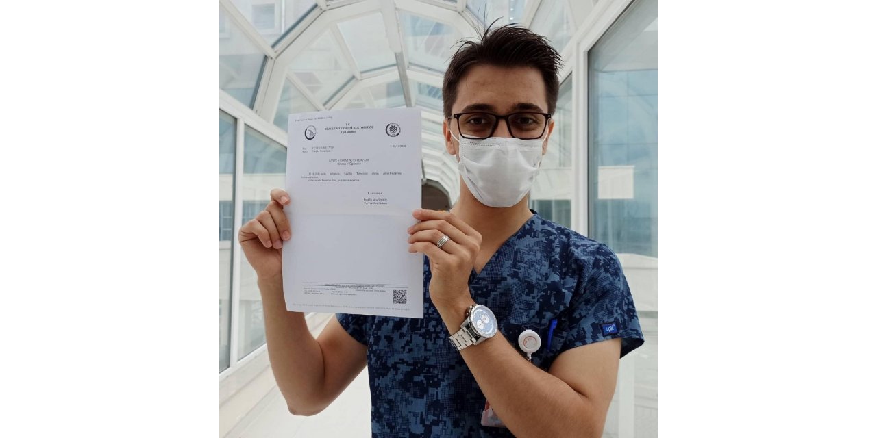 Azeri öğrenci Düzce Tıp Fakültesi temsilcisi oldu