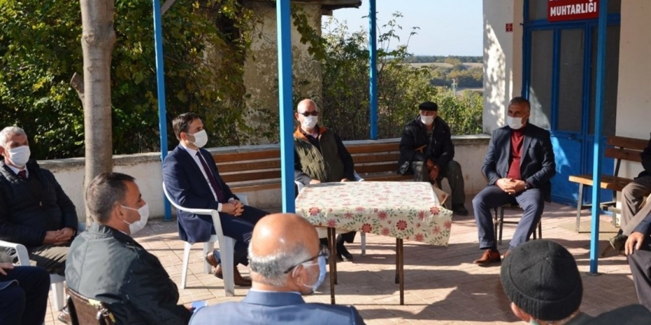 Kaymakam Tuncer, köylülerin dertlerini dinledi
