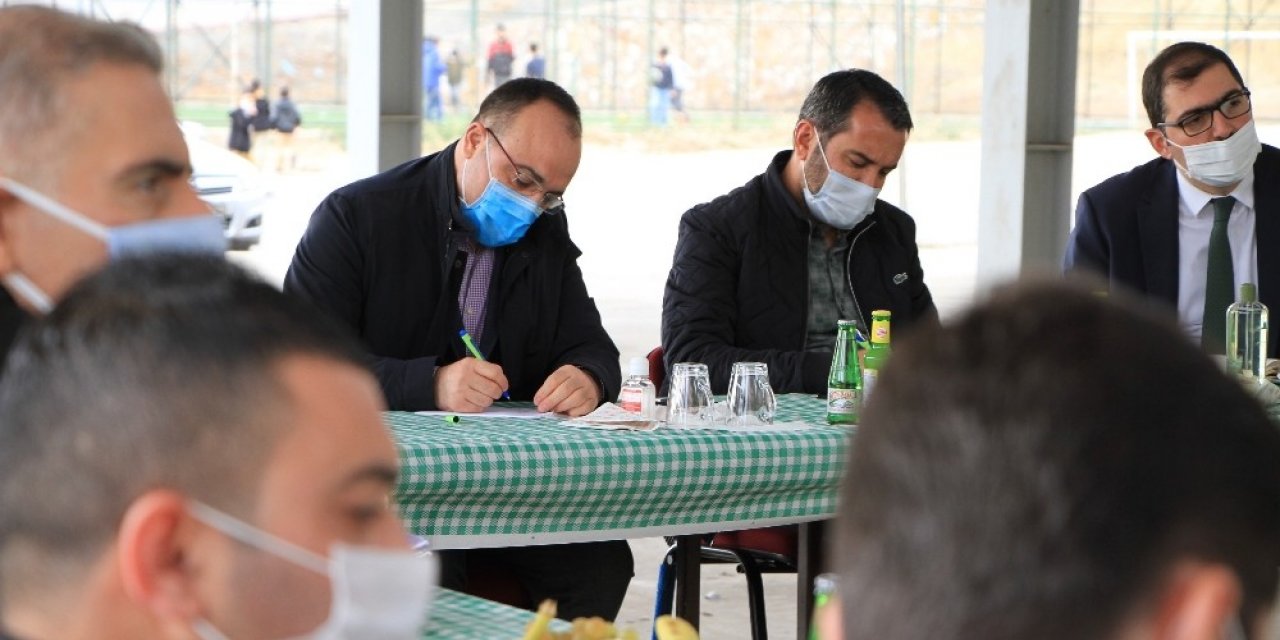 Elazığ’da Vali Erkaya Yırık’ın başlattığı halk buluşmaları sürüyor